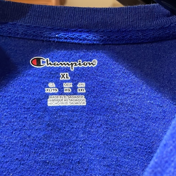 Champion T-shirt - Picture 3 of 3